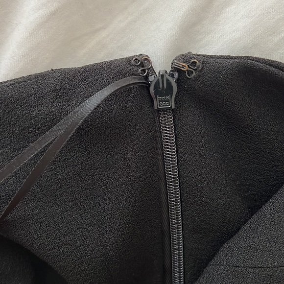 Dress the Population Georgina One-Shoulder Crepe Gown - Picture 11 of 11